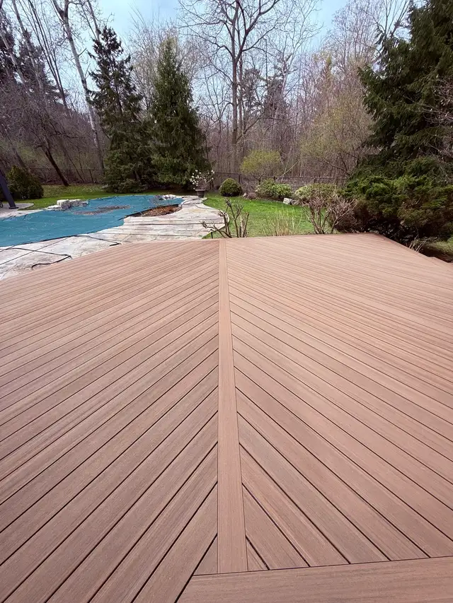 Deck decks rail