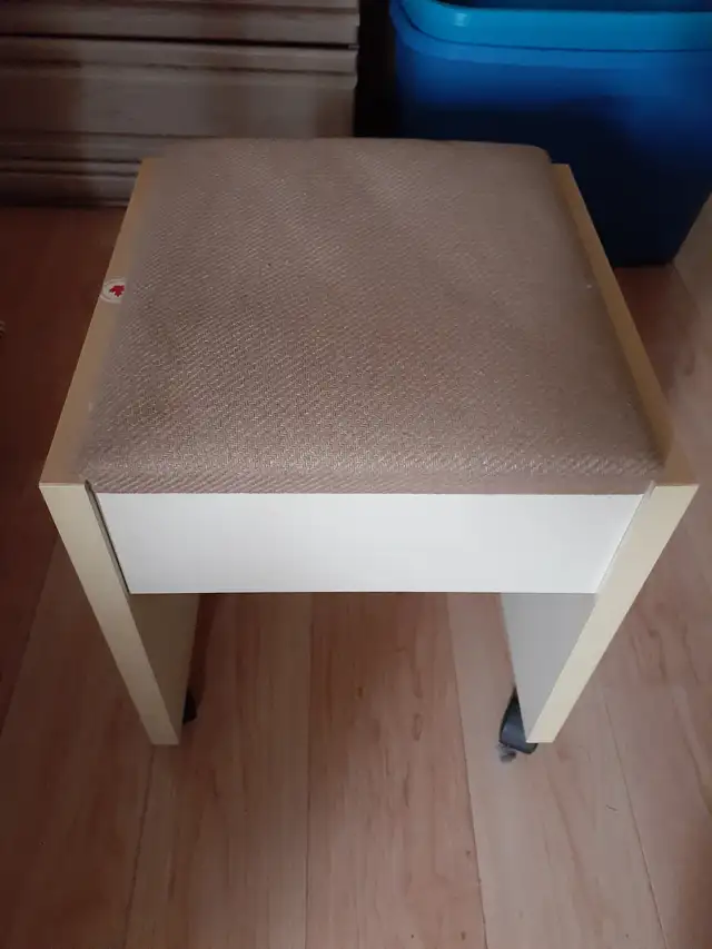 Banc sur roulettes