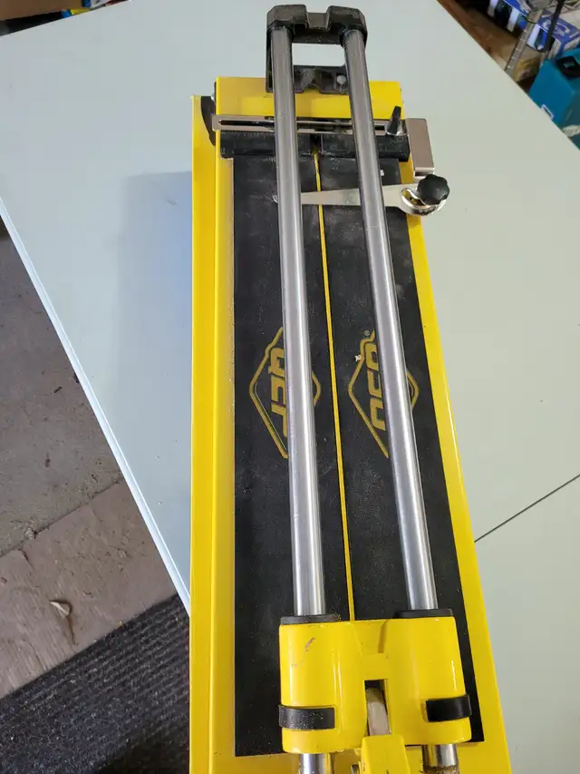 QEP 21 inch Tile Cutter