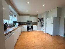 Charleswood 2 Bedroom, pet friendly with detached garage - Photo 2