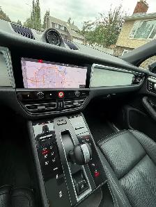 2023 Porsche Macan S Babied and Mint - Photo 5