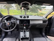 2023 Porsche Macan S Babied and Mint - Photo 10