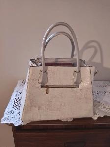 LADIES BAGS FOR SALE - Photo 3