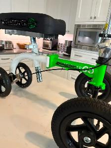 Knee Scooter/roller - Photo 2