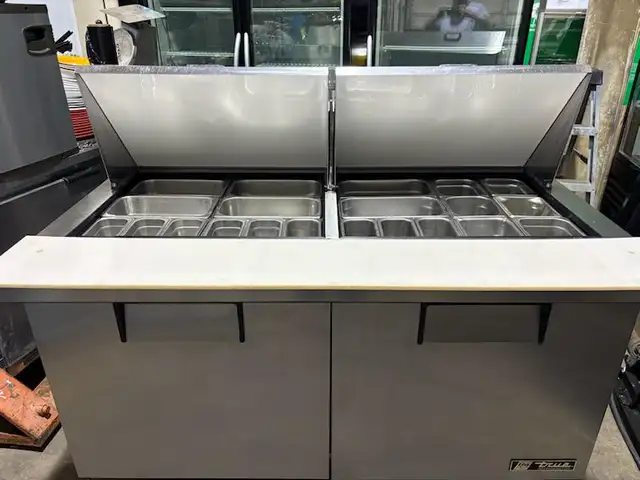 (TRUE)  5/FT MEGA TOP SANDWICH PREP TABLE