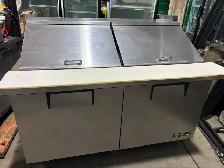 (TRUE)  5/FT MEGA TOP SANDWICH PREP TABLE - Photo 2