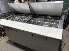(TRUE)  5/FT MEGA TOP SANDWICH PREP TABLE - Photo 4