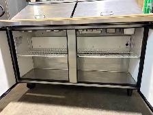 (TRUE)  5/FT MEGA TOP SANDWICH PREP TABLE - Photo 10