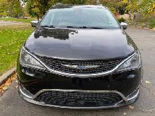 2017 Chrysler Pacifica Limited - Photo 3