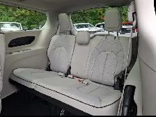 2017 Chrysler Pacifica Limited - Photo 9