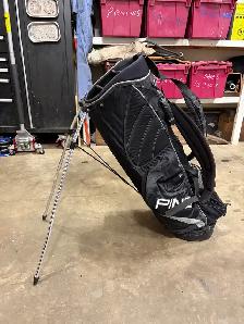 Ping Golf Bag - Photo 2
