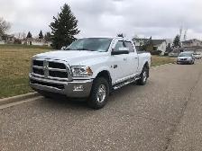2012 Dodge Ram 2500 crew cab 4 x 4 - Photo 4