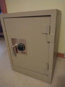 Floor Standing Combination Safe (GARDEX)