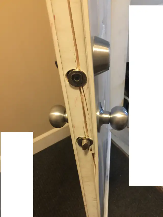 SellingBUSTED DOOR IS NOT CLOSING EASY, dead bolt is stuck. C
