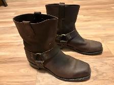 Men’s Frye Harness 8R Boots