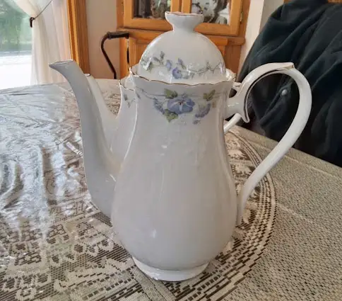 Royal Albert - For all Seasons - Morning Flower