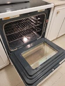 Whirlpool Accubake Stove - glass stove top - Photo 2