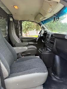 2019 GMC Savana 2500 Cargo Van PARTITION/SHELVING/BACKUP CAM - Photo 12