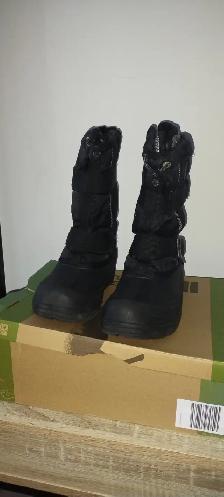 snow boots