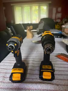 DeWalt 20V MAX Drill   Impact Driver with 2 Batteries