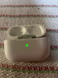 AirPods Pro 2 USB-C MagSafe Charging Case