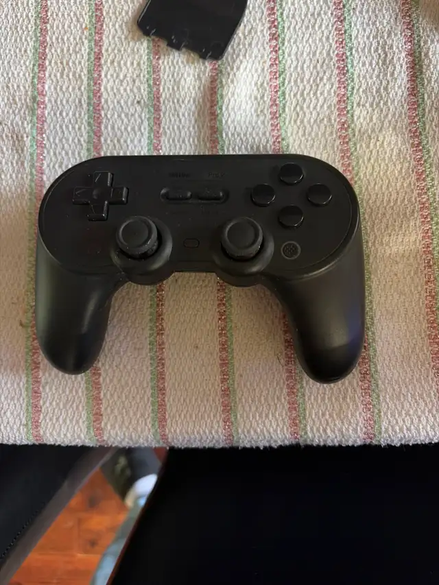 8BitDo Pro 2 Bluetooth Controller with Rechargeable Battery