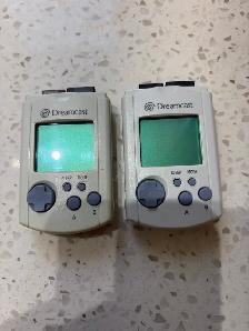 Sega Dreamcast Console Bundle   2 Controllers, VMUs, SD Adapter - Photo 5