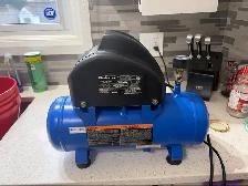 Mastercraft 2 Gal Compressor - 1/3 HP, 100 PSI, Needs Coupler - Photo 2