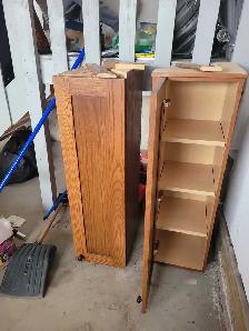 Excellent shape twin solid oak cabinets - Photo 3