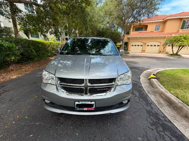 Dodge Grand Caravan 35th edition