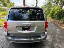 Dodge Grand Caravan 35th edition - Photo 3