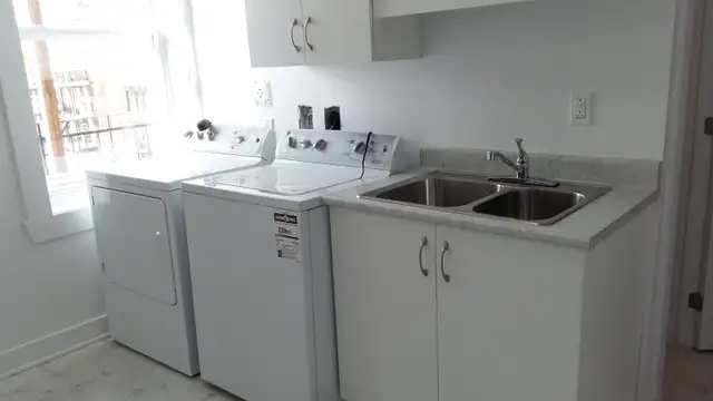 4 ½ rénové,terrasse privée,métro Verdun,disponible 1er déc. 2026