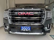 2023 GMC Yukon SLT | 8 PASS | LEATHER | 2 SET TIRE | ONE OWNER - Photo 2