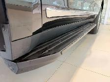 2023 GMC Yukon SLT | 8 PASS | LEATHER | 2 SET TIRE | ONE OWNER - Photo 11