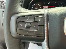 2023 GMC Yukon SLT | 8 PASS | LEATHER | 2 SET TIRE | ONE OWNER - Photo 17