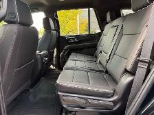 2023 GMC Yukon SLT | 8 PASS | LEATHER | 2 SET TIRE | ONE OWNER - Photo 32