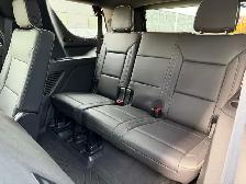 2023 GMC Yukon SLT | 8 PASS | LEATHER | 2 SET TIRE | ONE OWNER - Photo 34