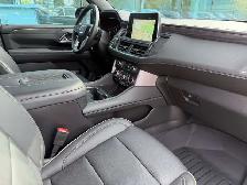 2023 GMC Yukon SLT | 8 PASS | LEATHER | 2 SET TIRE | ONE OWNER - Photo 38
