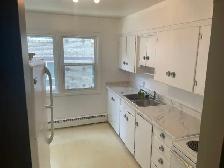 Beltline connaught   2 bedroom apart $1370/m elect - Photo 2