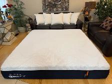 King size FIRM TEMPUR-PEDIC mattress…LIKE NEW CONDITION