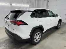 Toyota RAV4 LE 2022 à vendre - Photo 7