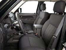 2011 Jeep Liberty 70th Anniversary 4WD 4dr 70th Anniversary - Photo 6