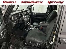 2022 Jeep Wrangler 4DR SAHARA | CLEAN CARFAX | NO ACCIDENTS | - Photo 5