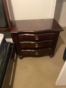 Queen mattress and box springs / Make an offer - Photo 3