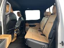 2022 Ford F-150 LARIAT - Photo 14