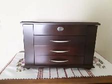JEWELERY BOX