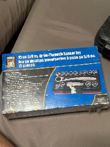 Good condition 15 piece socket set