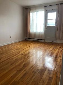 Renovated 5 ½ in the most desired area in Lachine - Photo 6