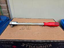 Mac Tools VR15PA 1/2' Drive PEAR Head Ratchet Red Handle 30 Toot