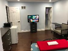 Female Master bedroom in Pickering on the 2nd floor for Rent - Photo 4